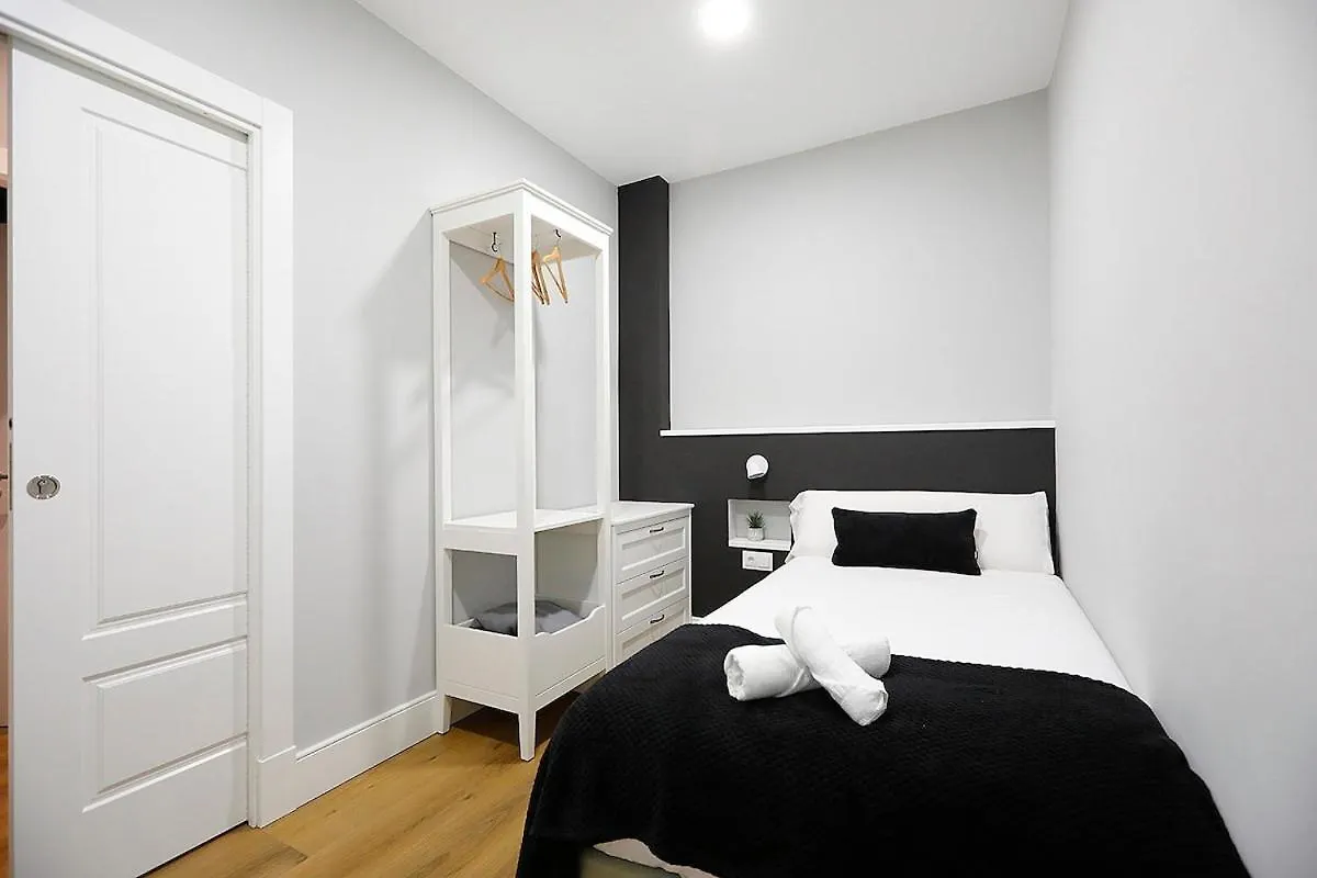 Apartamento Con Parking A 15 De La Playa San Sebastián Spanien