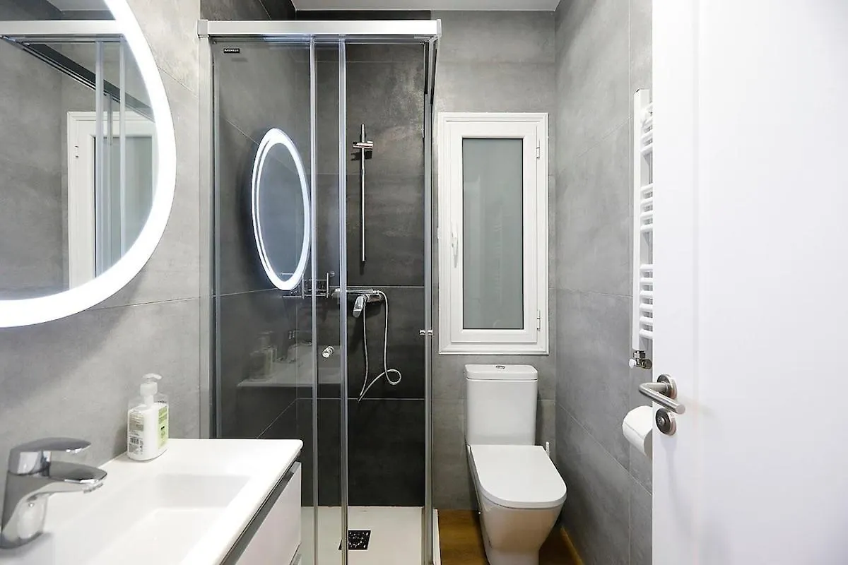 Apartamento Con Parking A 15 De La Playa San Sebastián Lägenhet