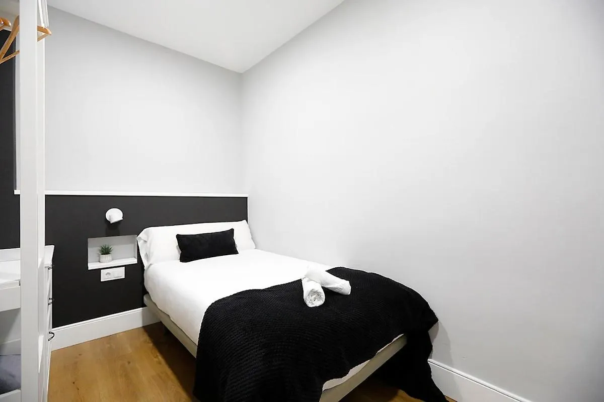 Apartamento Con Parking A 15 De La Playa San Sebastian 0*,