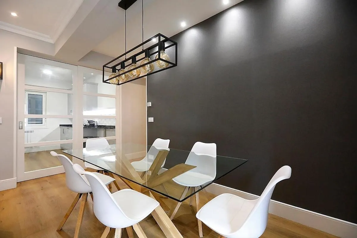 Apartamento Con Parking A 15 De La Playa San Sebastián 0*,